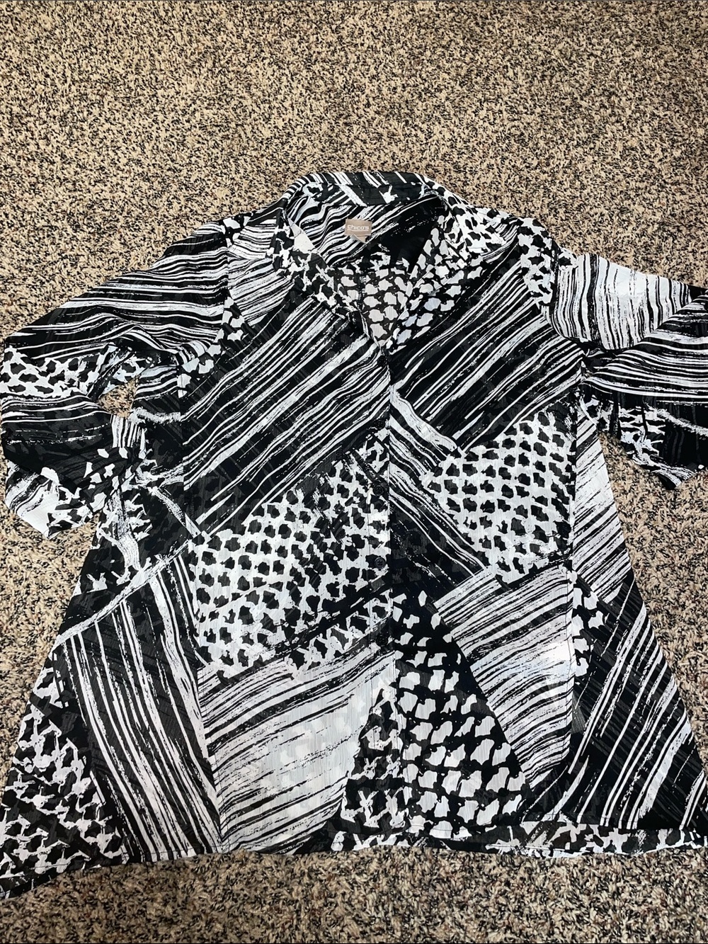 Chico's Black & White Mixed Print Button-Front Sheer Relaxed Blouse 1 EUC